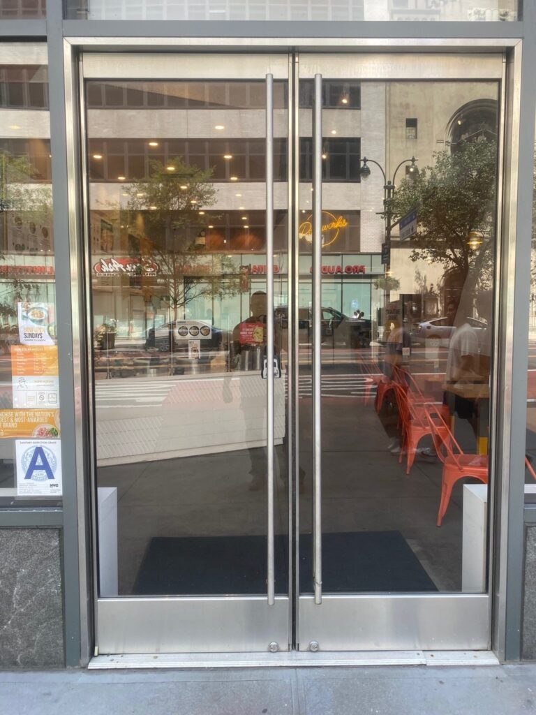 Golden Key Locksmith NYC technician on service in Flatiron District, Manhattan NYC