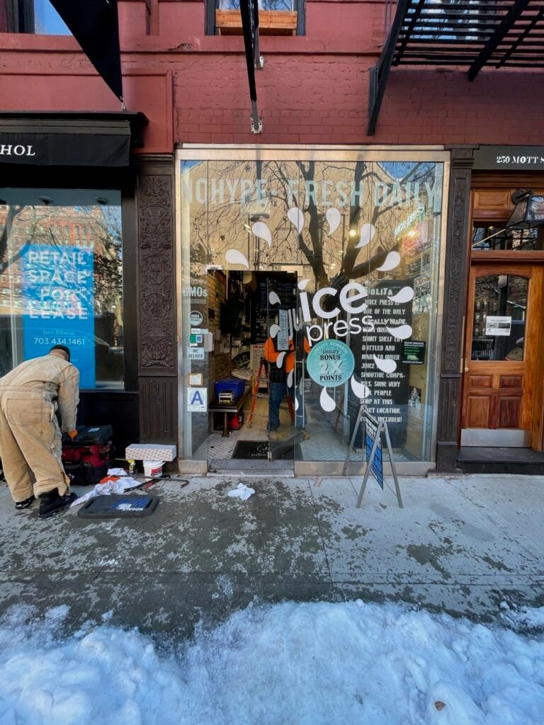 Golden Key Locksmith NYC technician on service in Greenwich Village, Manhattan NYC