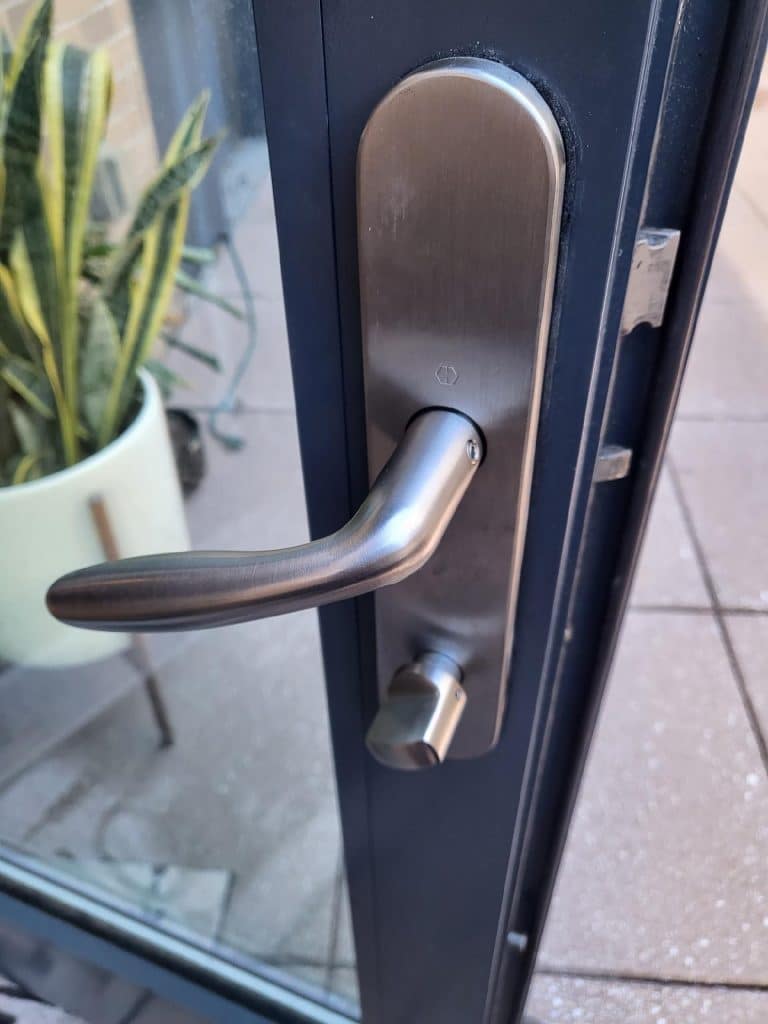 a door handle on a door