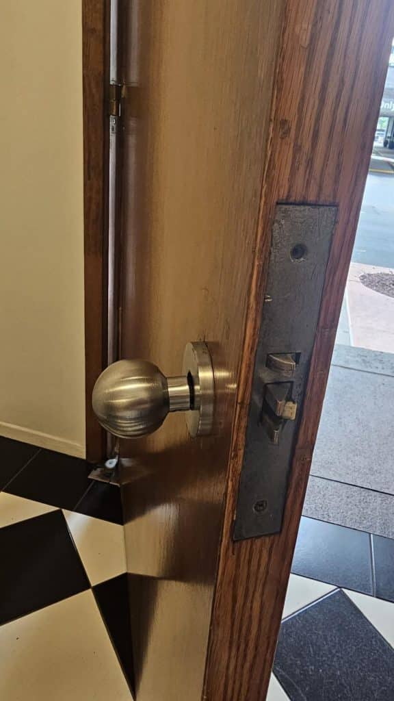 a door knob and lock